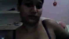 Hot Indian busty babe on webcam starts off with her big tit